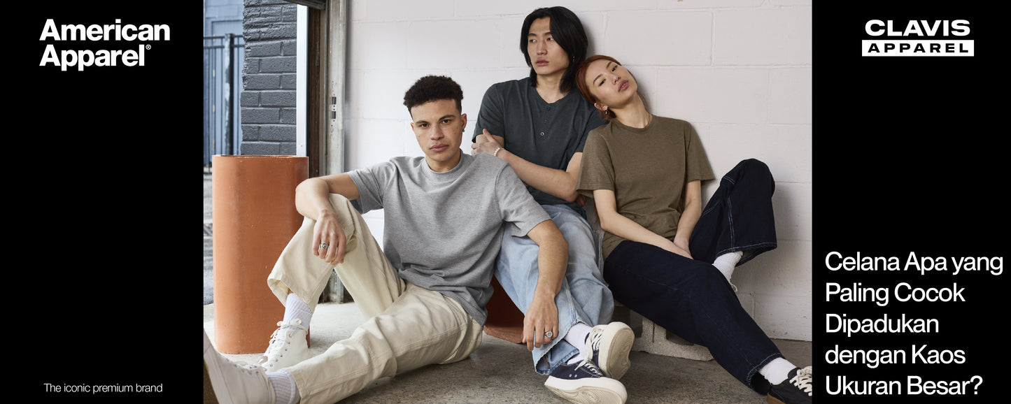 Tiga model mengenakan kaos oversized polos dipadukan dengan celana kasual dan jeans – inspirasi outfit streetwear minimalis